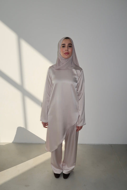 The Refined Asymmetric Blouse - Lumière